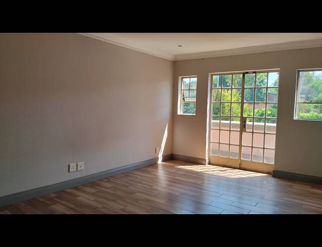 4 BEDROOM DUPLEX FOR SALE IN EQUESTRIA